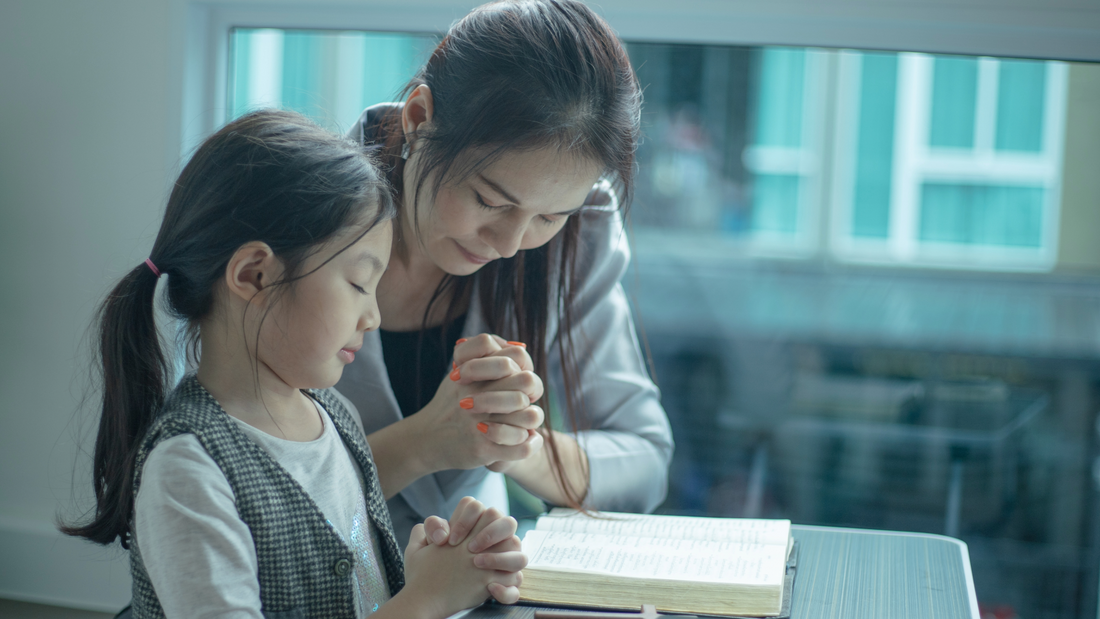 Tips for Leading Children In Prayer